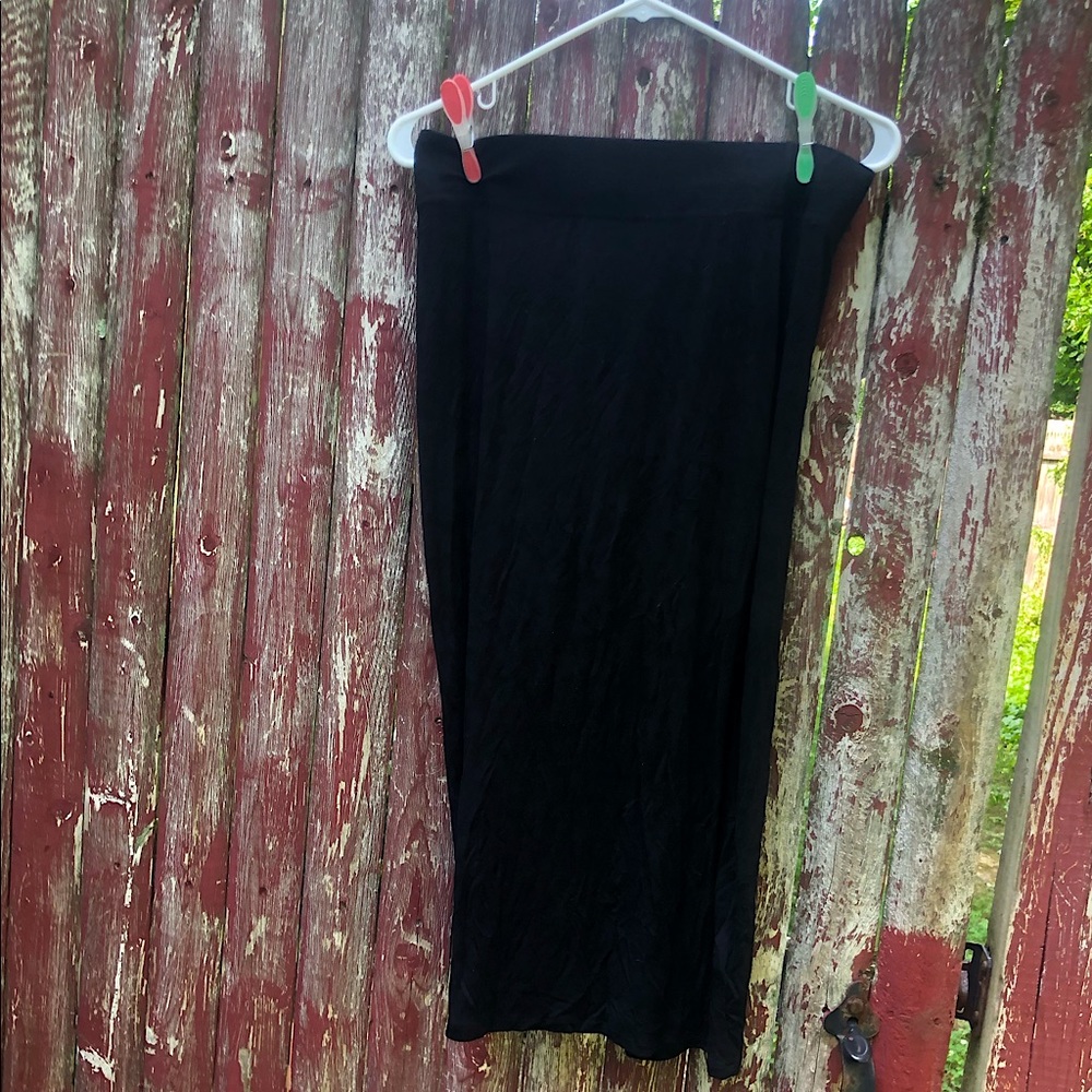 Black UO silence &Noise bodycon midi skirt size  L